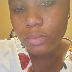 Meet your Posher, Sybille